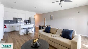 760 S Boulder Hwy in Henderson, NV - Building Photo