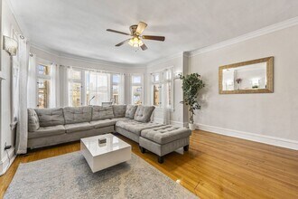 6444 N Washtenaw Ave in Chicago, IL - Building Photo - Building Photo