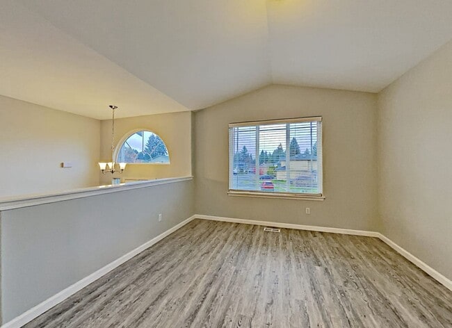 Vintage Y Condominiums in Tacoma, WA - Building Photo - Building Photo