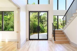 6984 Santa Barbara Dr in Dallas, TX - Building Photo - Building Photo