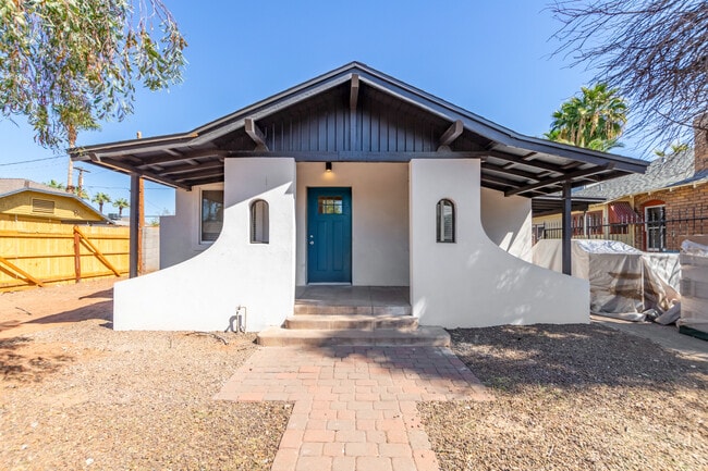 property at 2331 N Richland St