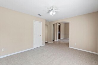 3817 Evergreen Way in Montgomery, TX - Building Photo - Building Photo
