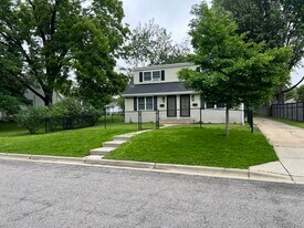 45 20th Ave N, Unit 45 in Hopkins, MN - Building Photo