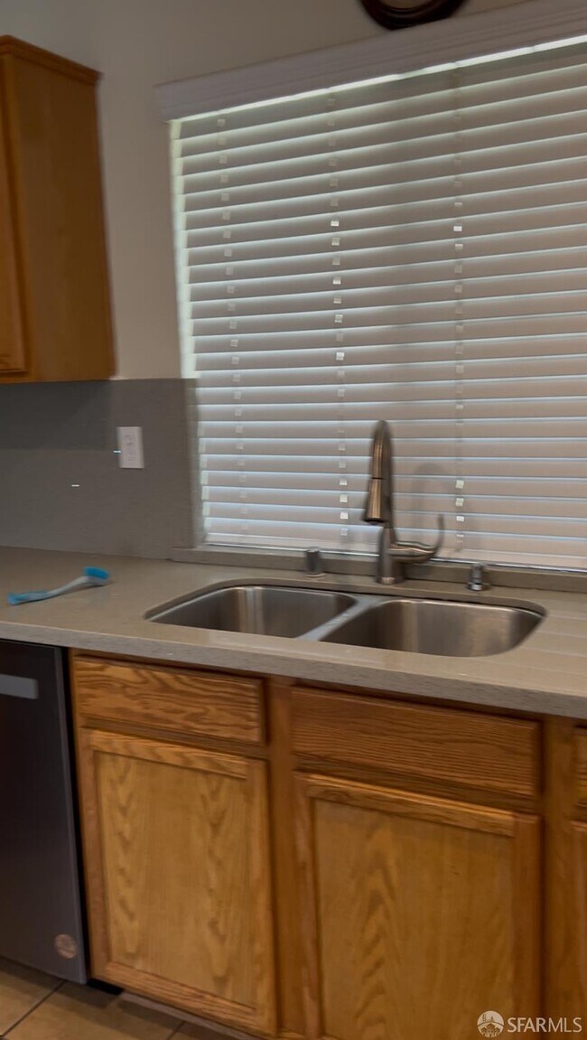 property at 6 Addison Ct
