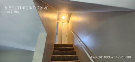 6 Southpoint Dr in Amherst, MA - Foto de edificio - Building Photo