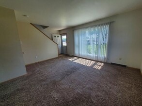 1414.5 S 14th St in Grand Forks, ND - Building Photo - Building Photo