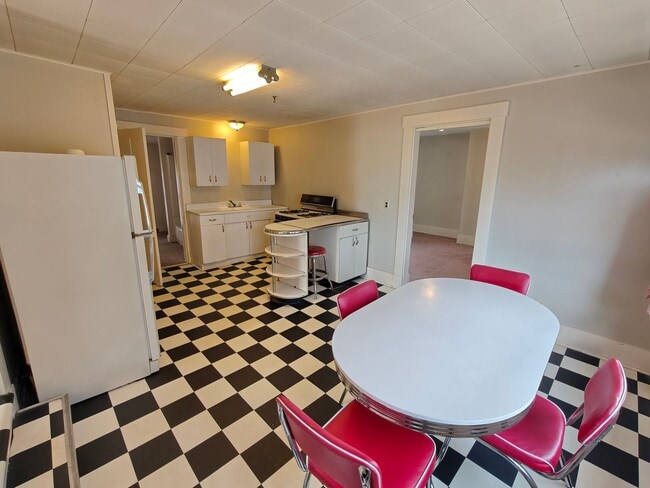 26 E Mechanic St in Shelbyville, IN - Building Photo - Building Photo