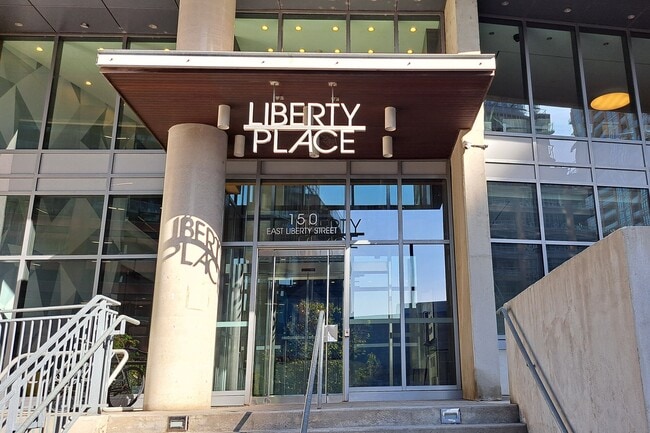 150 E Liberty St in Toronto, ON - Building Photo - Building Photo