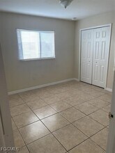 829 NE 15th Ln in Cape Coral, FL - Building Photo - Building Photo