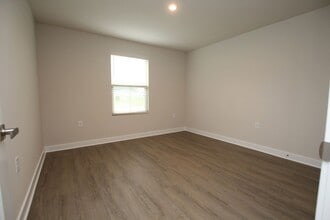 24103 Harvest Cir in Milton, DE - Building Photo - Building Photo
