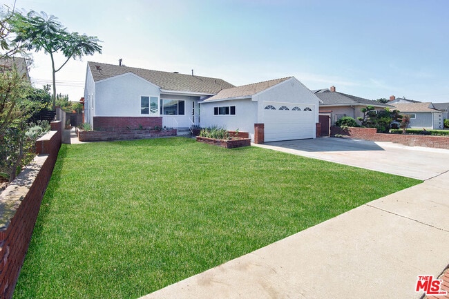 property at 1436 W 152nd St