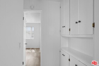 324 Stepney St in Inglewood, CA - Building Photo - Building Photo