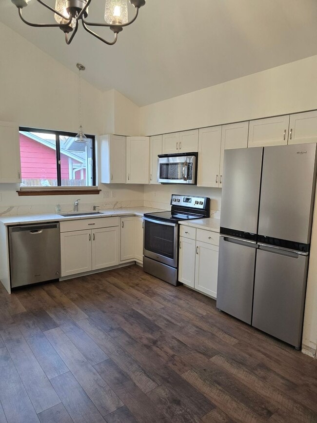 443 Lincoln Cir in Louisville, CO - Building Photo - Building Photo