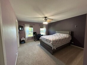 2249 Sunrise Cir in Aurora, IL - Building Photo - Building Photo