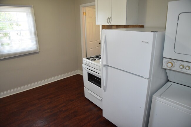 1694 S Washington Ave, Unit B in Columbus, OH - Building Photo - Building Photo