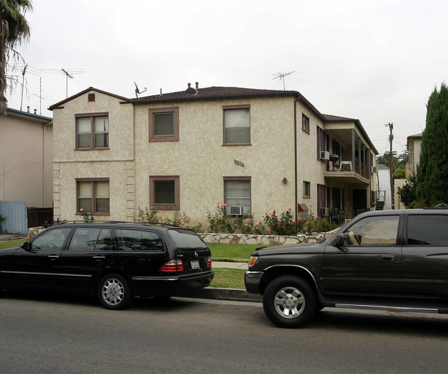 1138 Glenville Dr in Los Angeles, CA - Building Photo - Building Photo