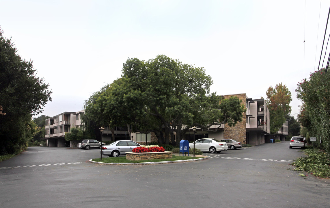 Parksquare Apartments in Palo Alto, CA - Building Photo