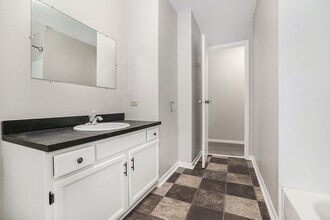 6133 King Hwy in Kalamazoo, MI - Foto de edificio - Building Photo