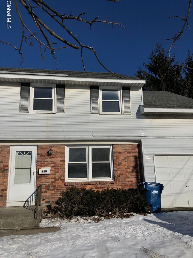 property at 32 Swayze Dr