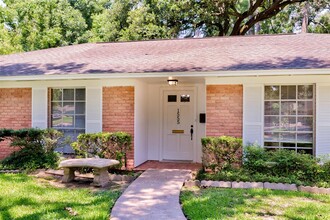 1555 N 23rd St in Beaumont, TX - Building Photo - Building Photo