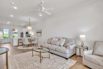 96 Breezeway Cove in Columbus, MS - Foto de edificio - Building Photo