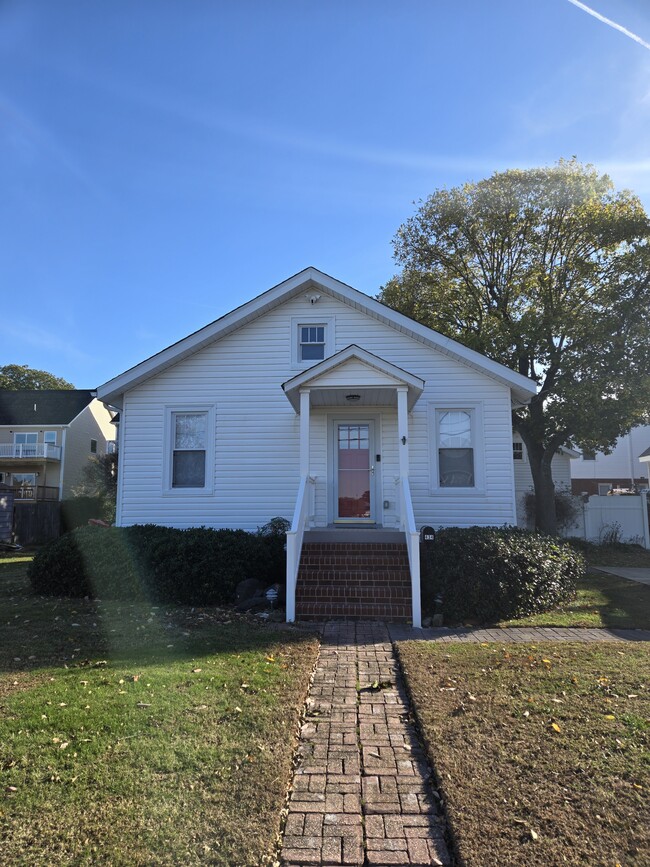 434 Creek Ave in Hampton, VA - Building Photo - Building Photo