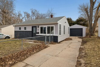 3111 S 40th St in Omaha, NE - Building Photo - Building Photo