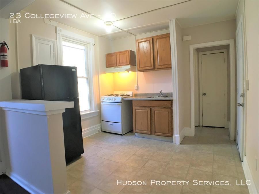 23 Collegeview Ave-Unit -10 in Arlington, NY - Building Photo