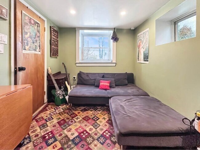 64 Goodenough St in Boston, MA - Building Photo - Building Photo