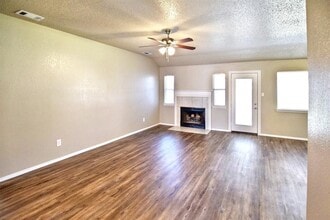 4201 Bluestem Ln in Killeen, TX - Building Photo - Building Photo