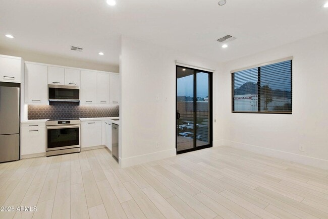 property at 1611 E Lamar Rd