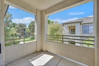 1709 King James St in Las Vegas, NV - Building Photo - Building Photo