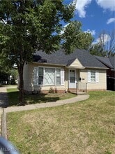 4169 Okalona Rd in South Euclid, OH - Building Photo - Building Photo