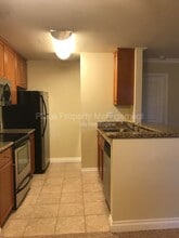 1423 Graves Ave in El Cajon, CA - Foto de edificio - Building Photo