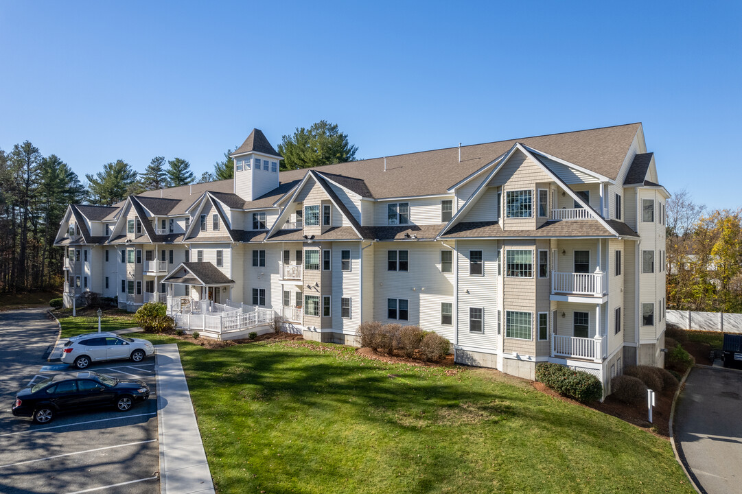 Whispering Pines I Condominiums in Wilmington, MA - Foto de edificio