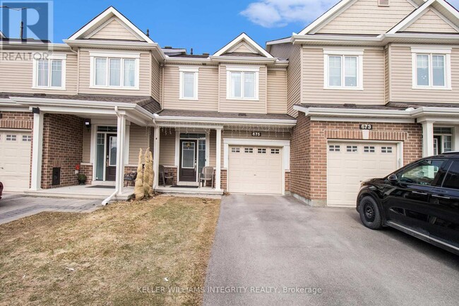 675 Lauraleaf Cres