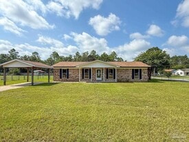 5801 Timberline Dr in Milton, FL - Building Photo