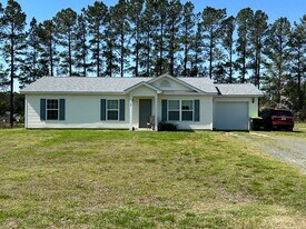 20 Golden Poppy Ln in Youngsville, NC - Building Photo