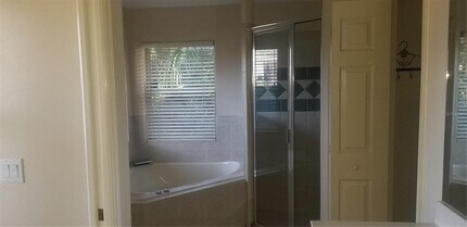 388 Hinsdale Dr in Debary, FL - Building Photo - Building Photo