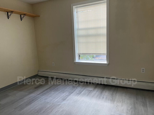 20 Wolf Rd in Lebanon, NH - Building Photo - Building Photo