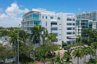 Regatta in Miami Beach, FL - Foto de edificio - Building Photo