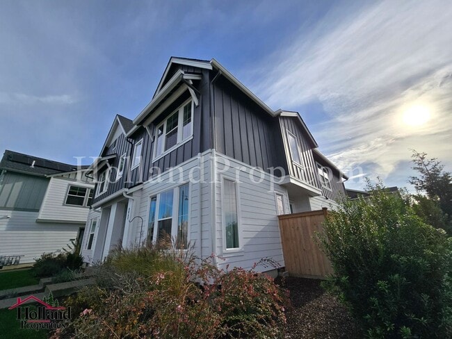 property at 8042 SE Blanton St