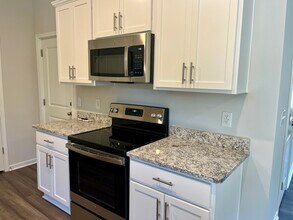 3825 Sunset Harbor Rd SE in Bolivia, NC - Building Photo - Building Photo