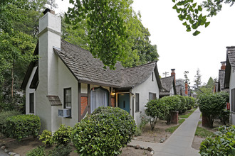 Camellia Court in Sacramento, CA - Building Photo - Building Photo