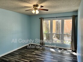 1810 NW 23rd Blvd in Gainesville, FL - Building Photo