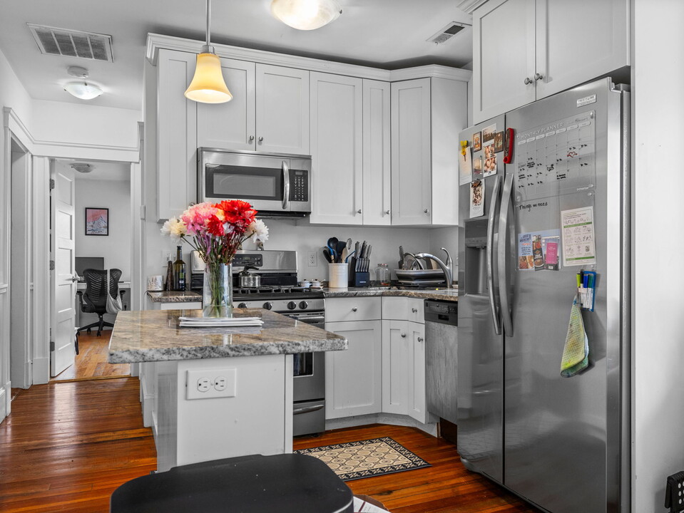 78 Bowdoin St, Unit 2 in Medford, MA - Foto de edificio