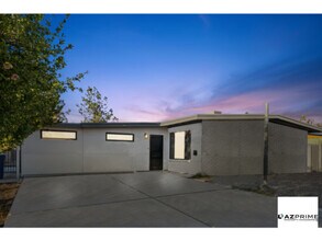 1612 E Gaylon Dr in Tempe, AZ - Building Photo - Building Photo