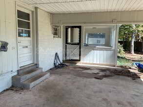 2114 Crestline Dr in Florence, AL - Building Photo - Building Photo