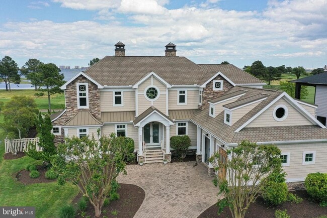 property at 12321 Vista Way