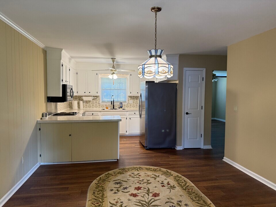 200 General Dennis Dr in Summerville, SC - Building Photo